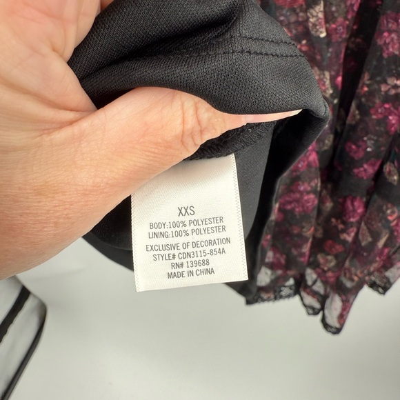 Jun & Ivy Women’s Sheer Floral Tiered Maxi Long Sleeve Black/Burgundy Size XXS - Picture 6 of 6